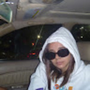 Meet your Posher, Chloe